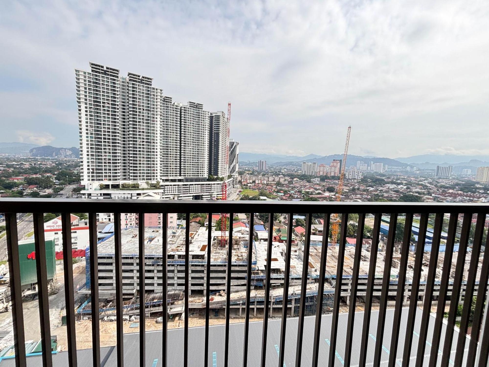 Modern Cozy At Kenwingston Platz Gombak